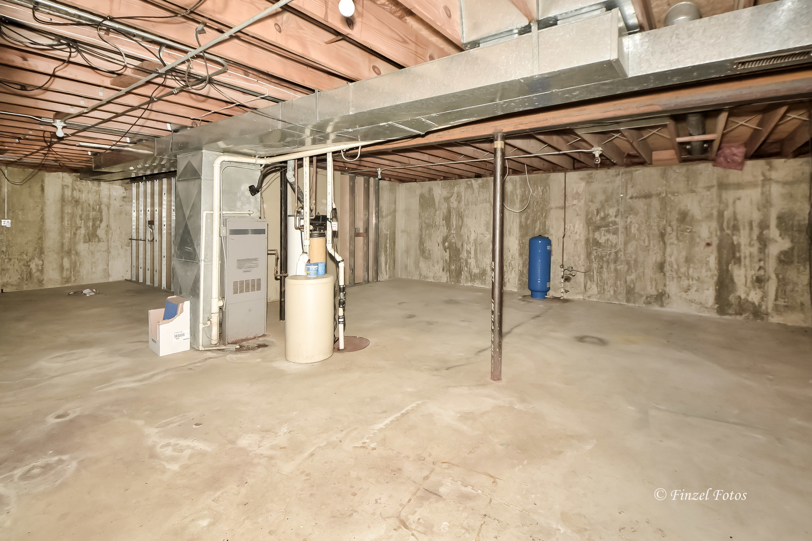 418 Kent Road McHenry, IL 60051 - Photo 16 of 17