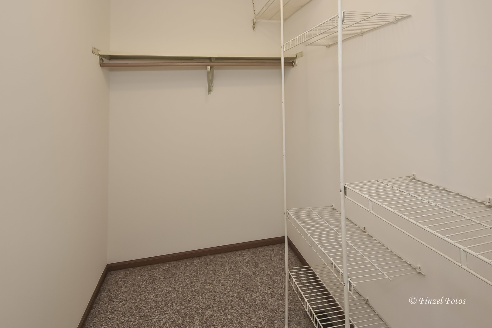 418 Kent Road McHenry, IL 60051 - Photo 9 of 17