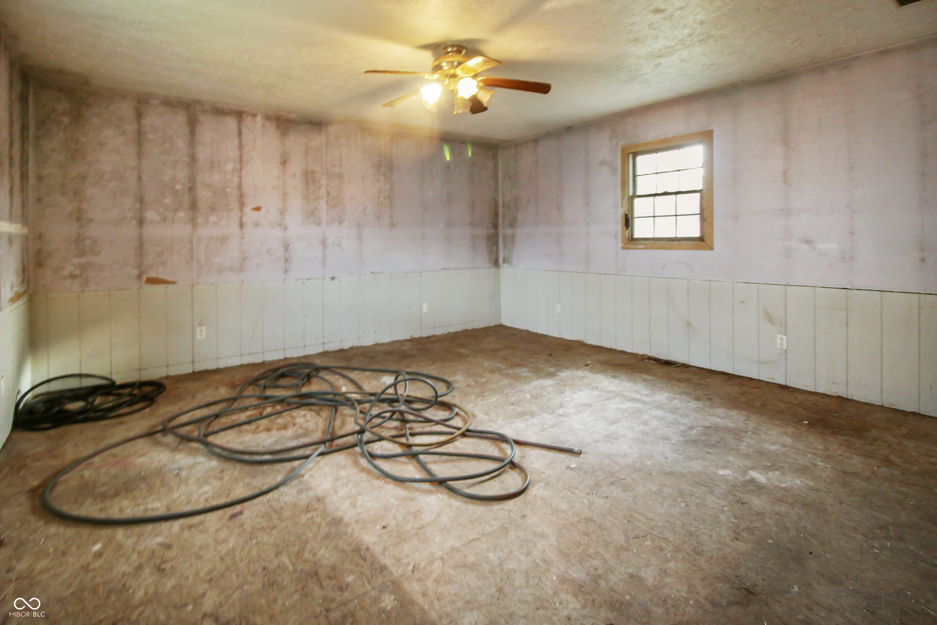 415 South Poplar Street Brownstown, IN 47220 - Photo 7 of 8