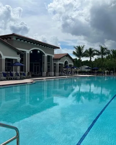 $319,900 | 22441 Southwest 88th Place, Unit 2015, Cutler Bay, FL 33190