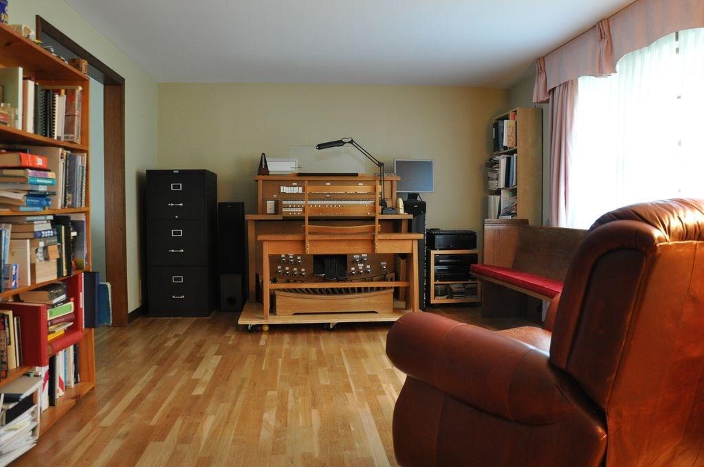 8325 Post Road Allison Park, PA 15101 - Photo 5 of 6 Gallery Image 5
