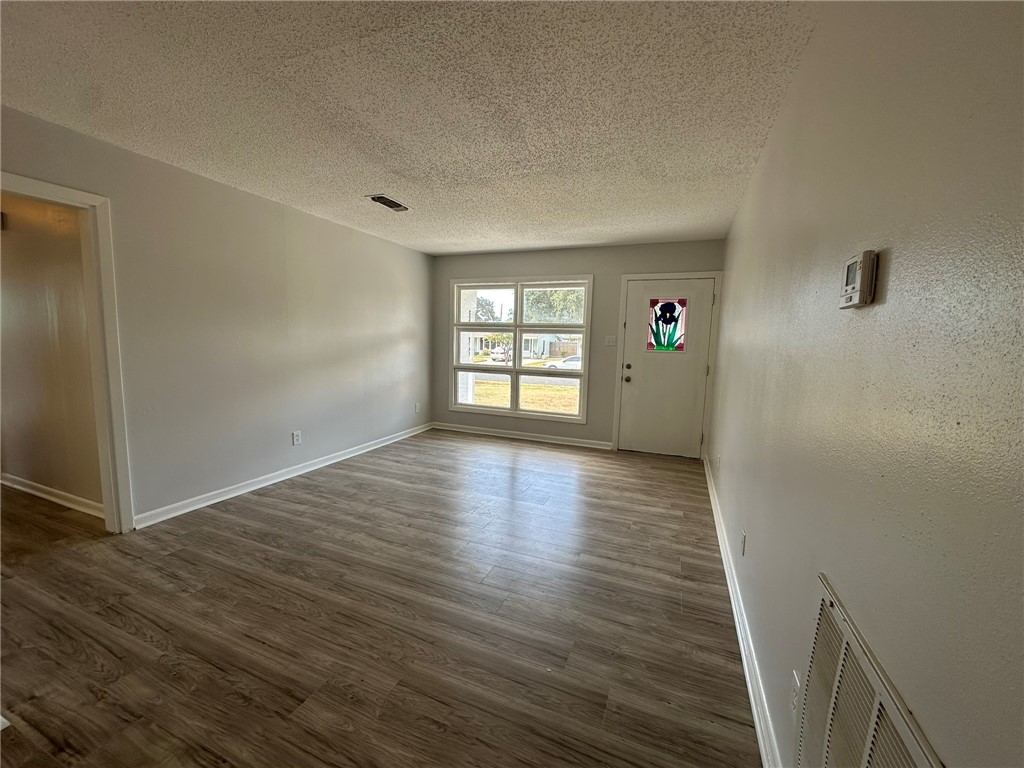 109 Holly Drive Portland, TX 78374 - Photo 3 of 30