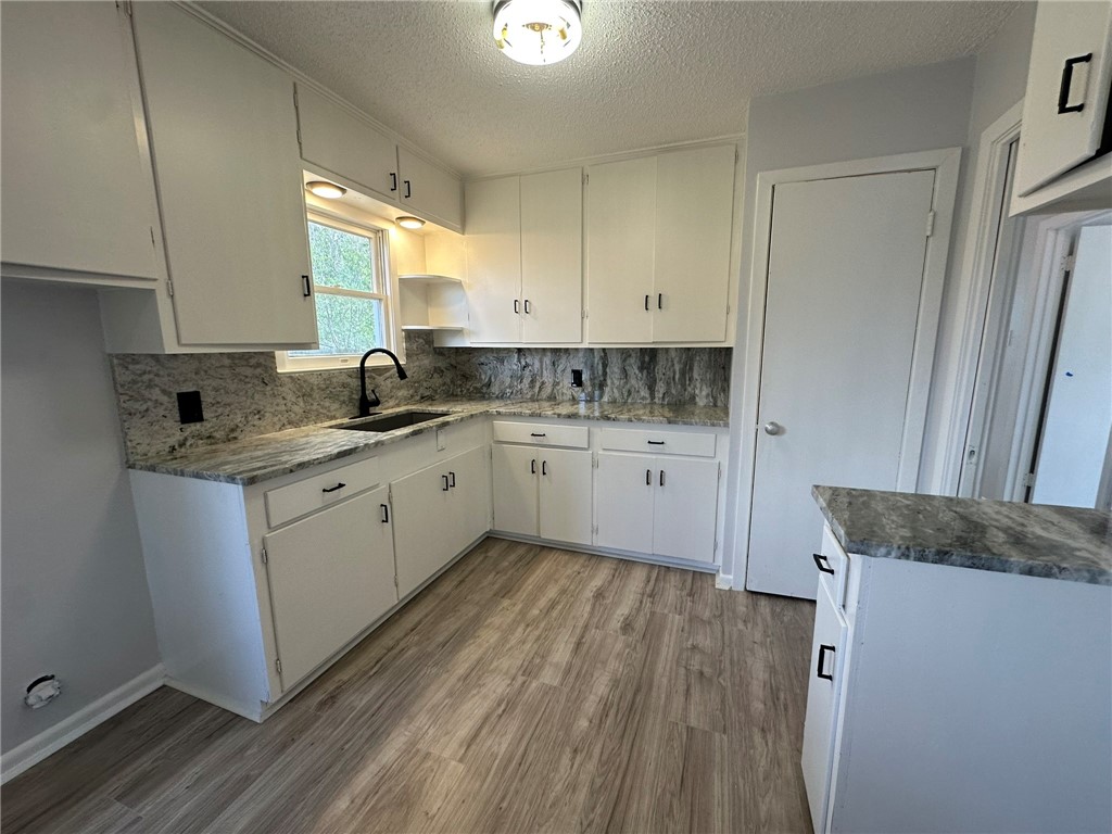 109 Holly Drive Portland, TX 78374 - Photo 6 of 30