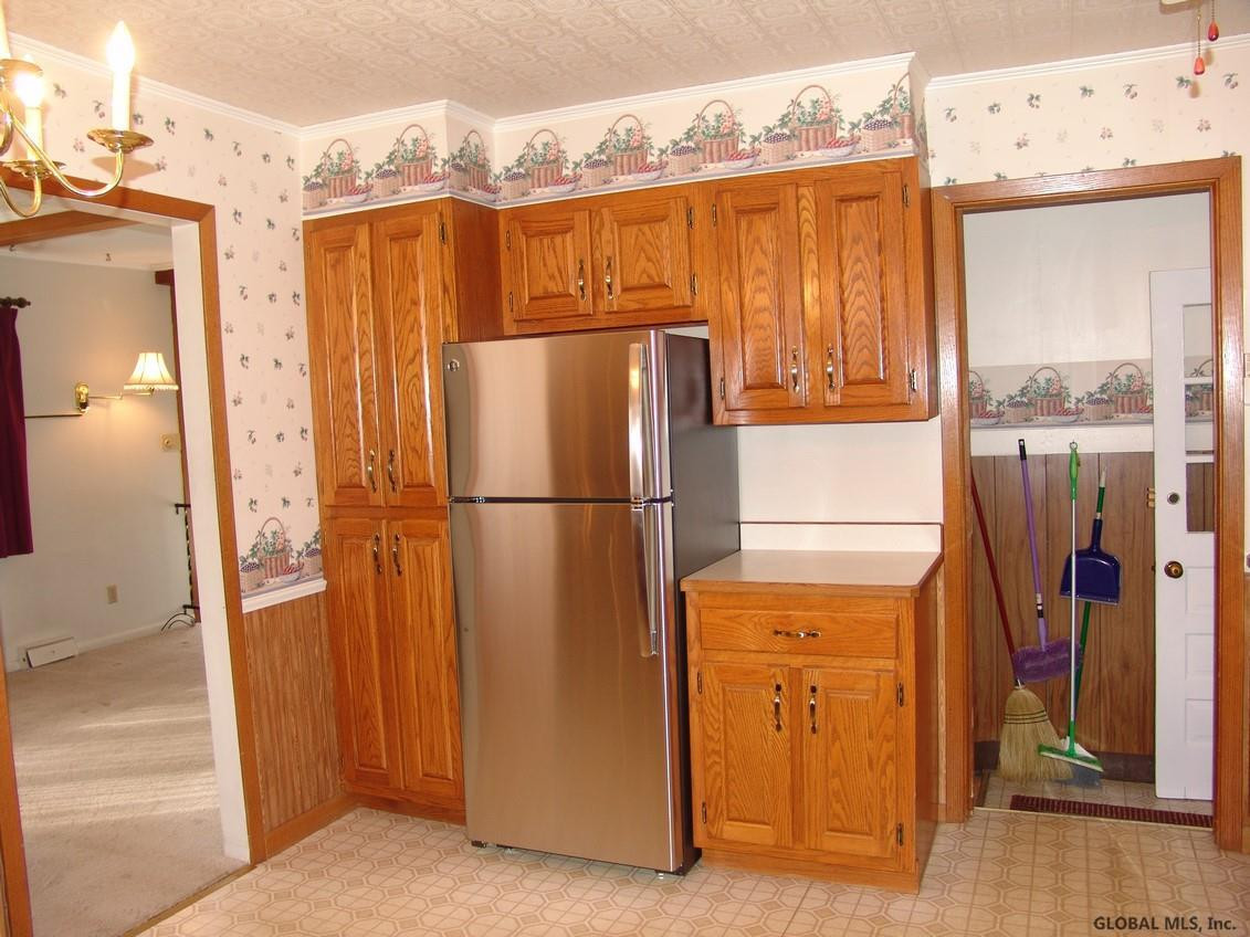 1105 Watervliet Shaker Road Colonie, NY 12205 - Photo 10 of 25 Photo 10