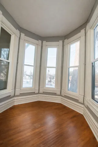 $185,000 | 1023 South Peoria Avenue, Dixon, IL 61021