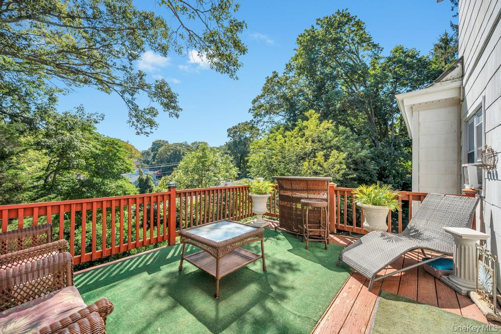 122 Dawn Road Rocky Point, NY 11778 - Photo 8 of 30