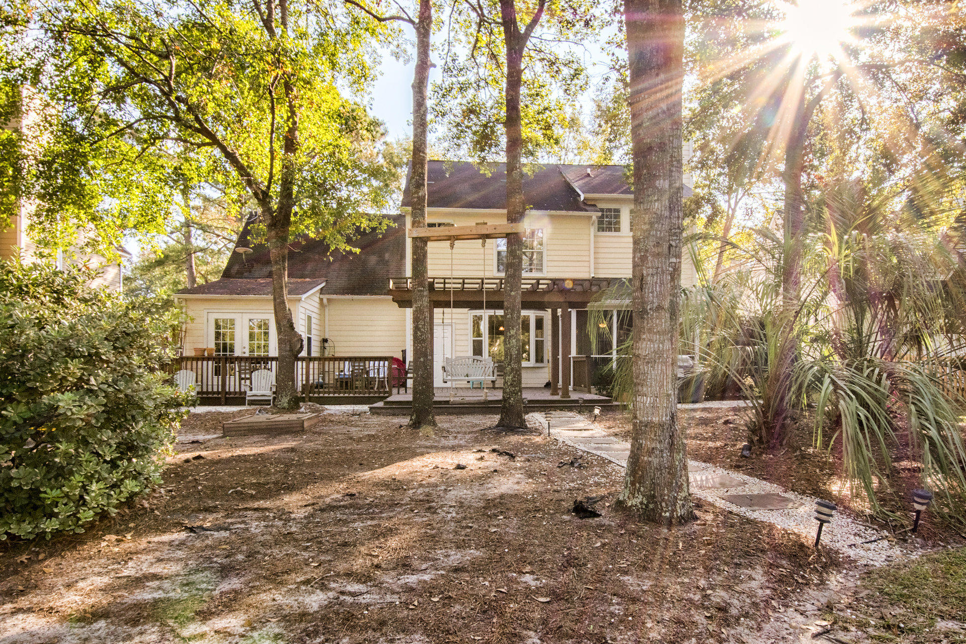 2777 Merwether Lane Mount Pleasant, SC 29466 - Photo 22 of 25 30_Backyard