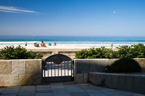 $1,895,000 | 3443 Ocean Front Walk, Unit K, San Diego, CA 92109