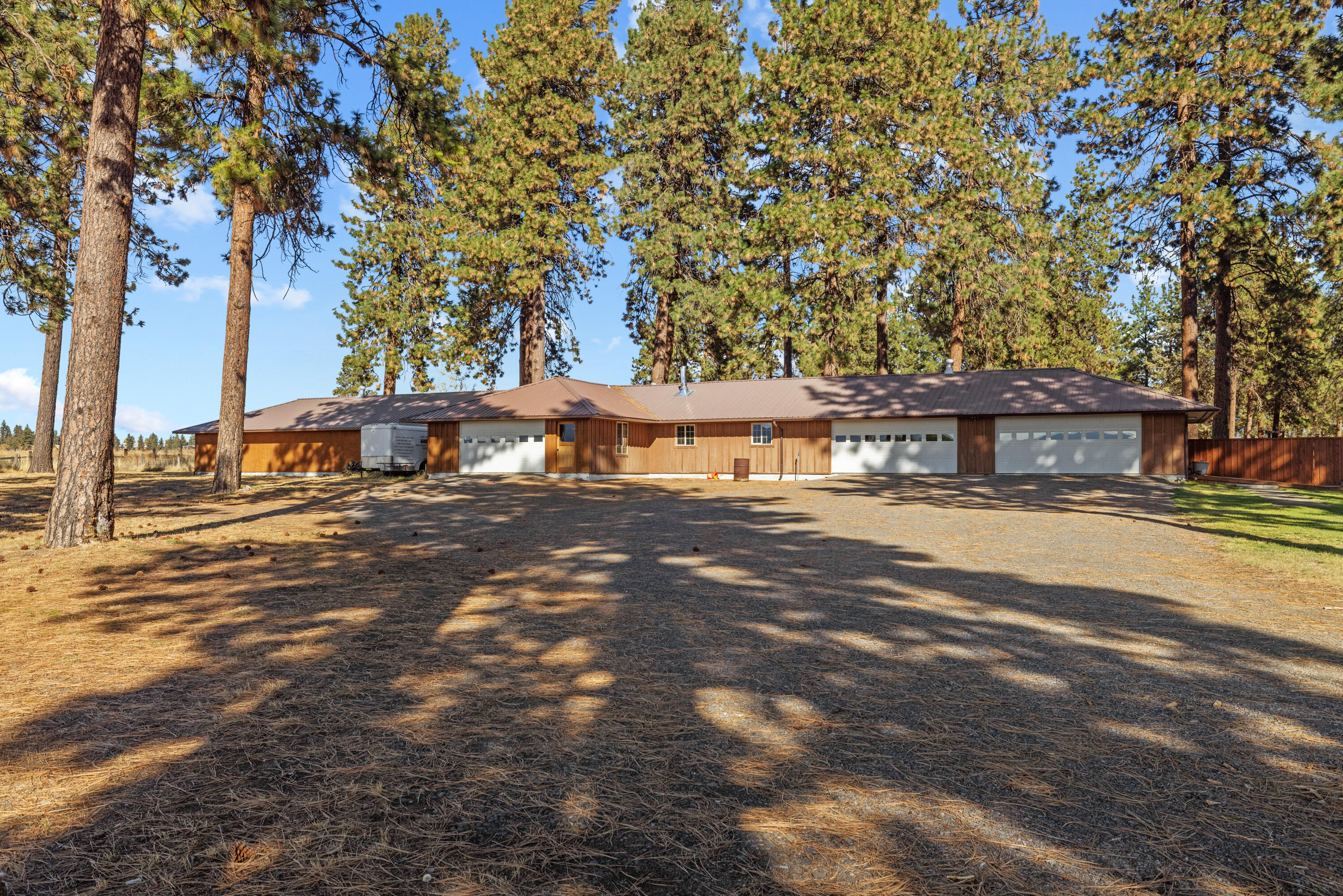 32486 Modoc Point Road Chiloquin, OR 97624 - Photo 114 of 135 32490 Modoc Point Rd-114