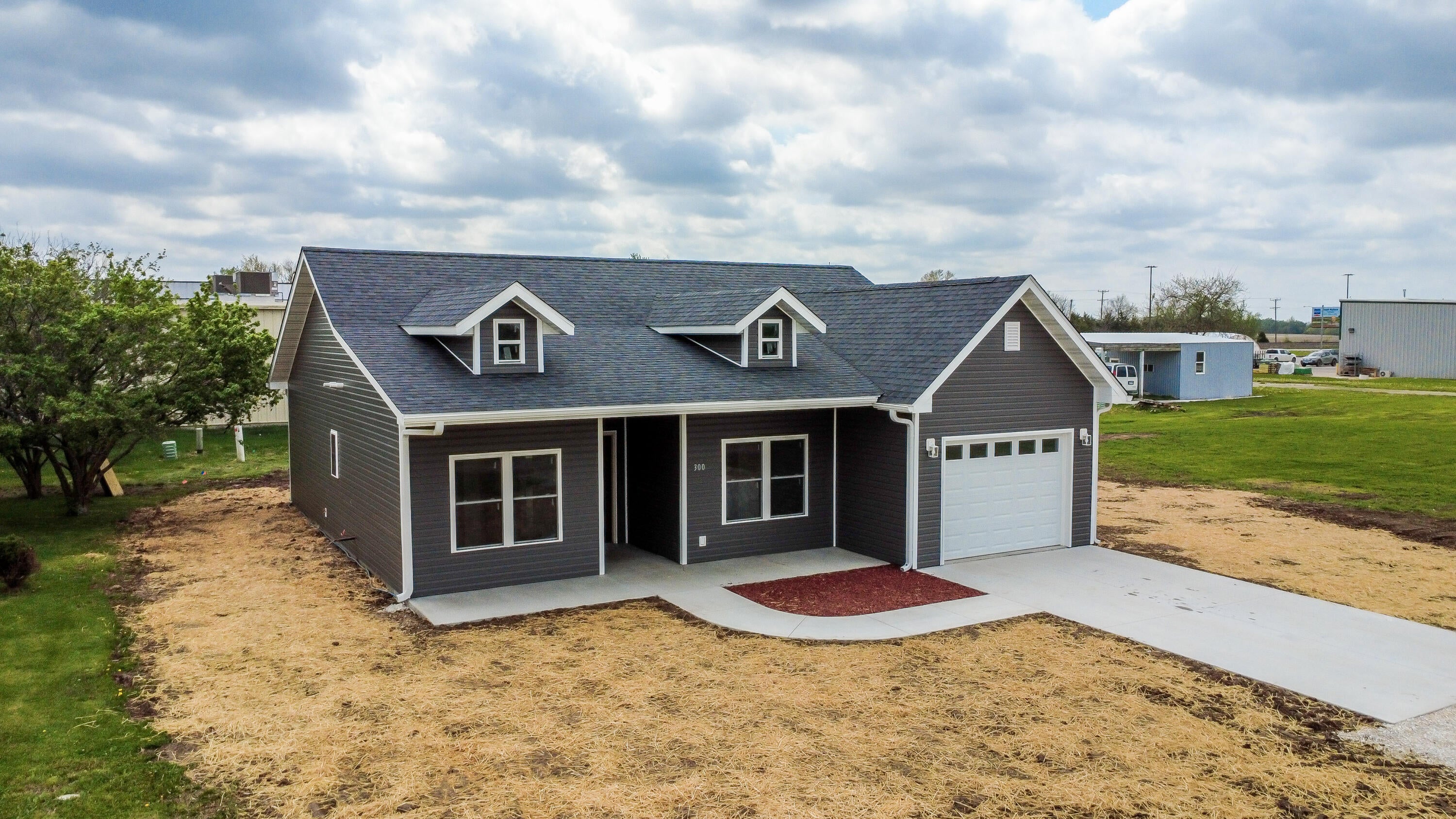 300 Redbud Road Vandalia, MO 63382 - Photo 1 of 39 Gallery Image 1