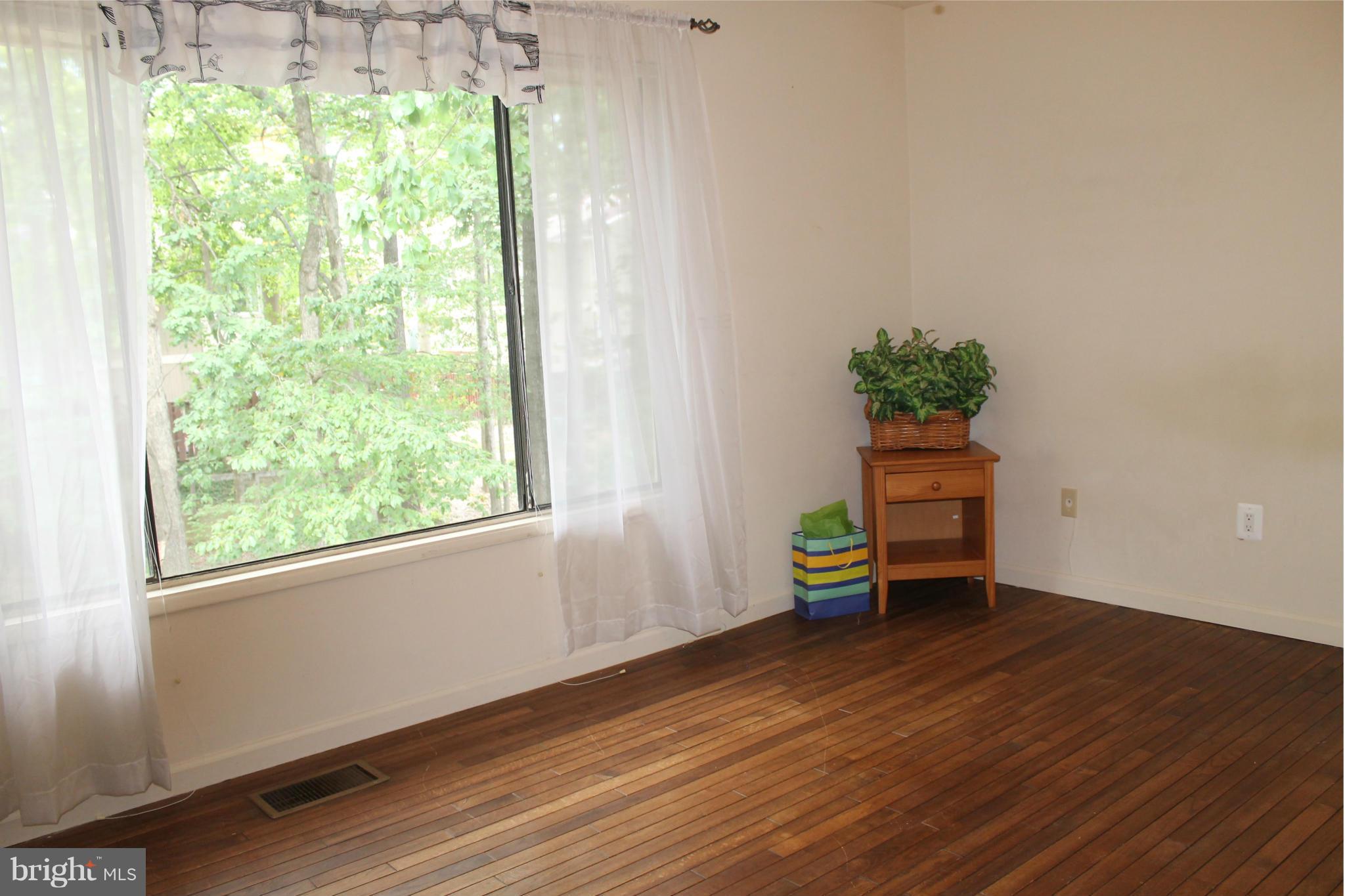 2401 Southgate Square Reston, VA 20191 - Photo 21 of 30 Bedroom