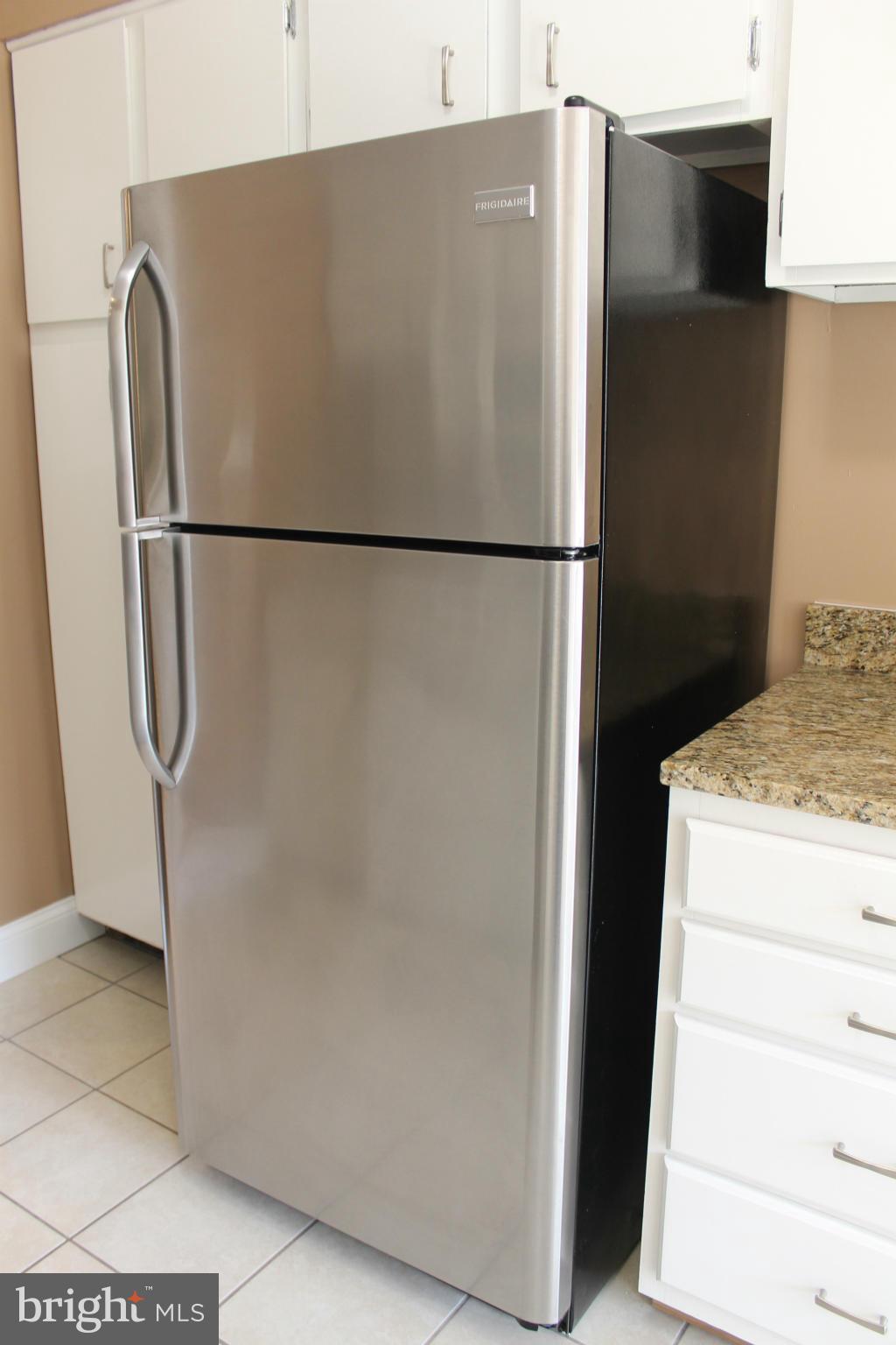 2401 Southgate Square Reston, VA 20191 - Photo 5 of 30 Kitchen
