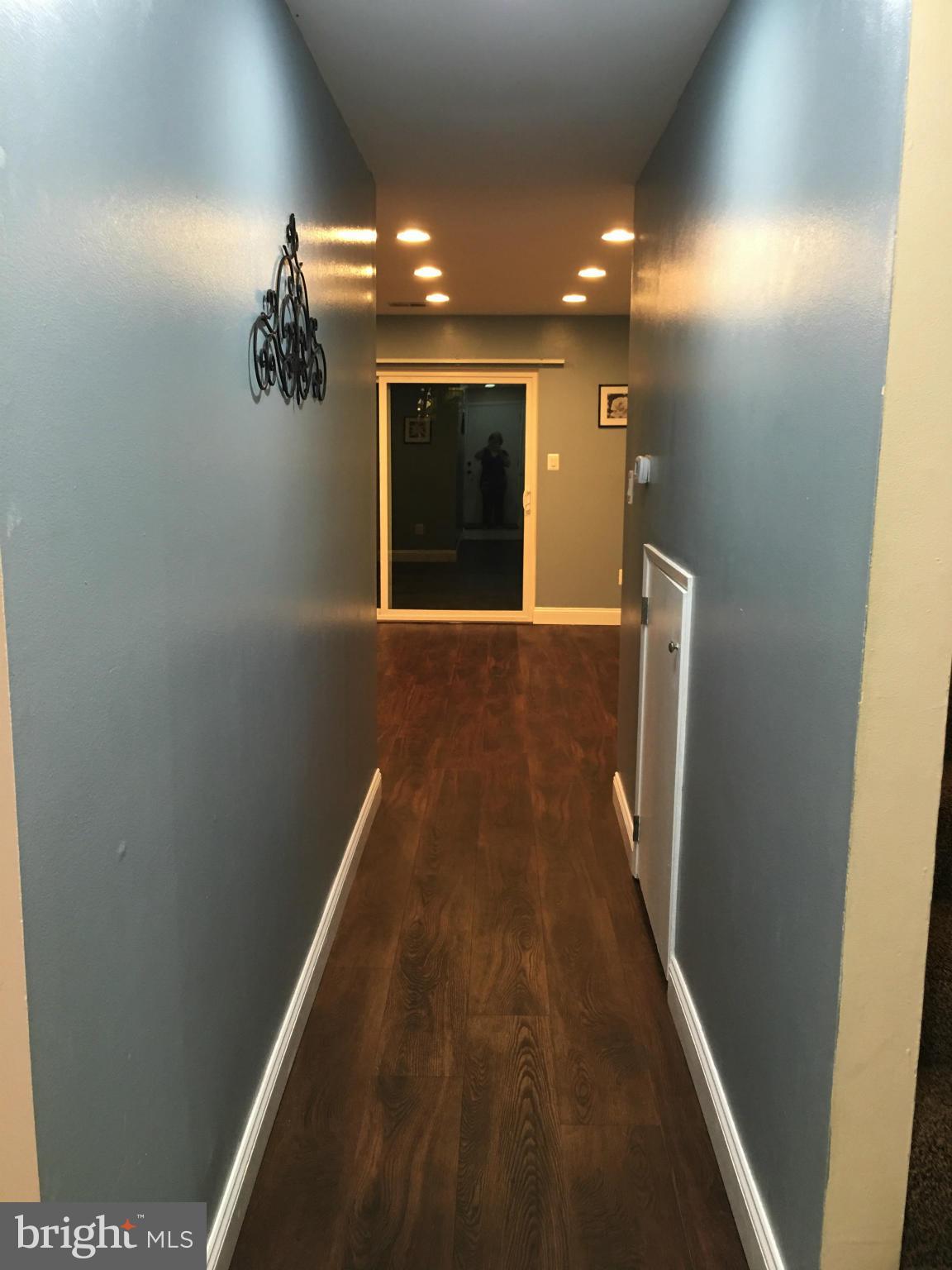 2401 Southgate Square Reston, VA 20191 - Photo 8 of 30 Interior (General)