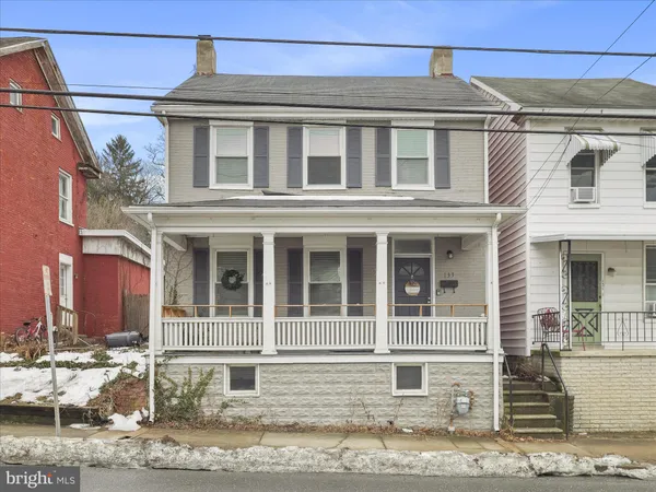 $215,000 | 133 North Church Street, Waynesboro, PA 17268