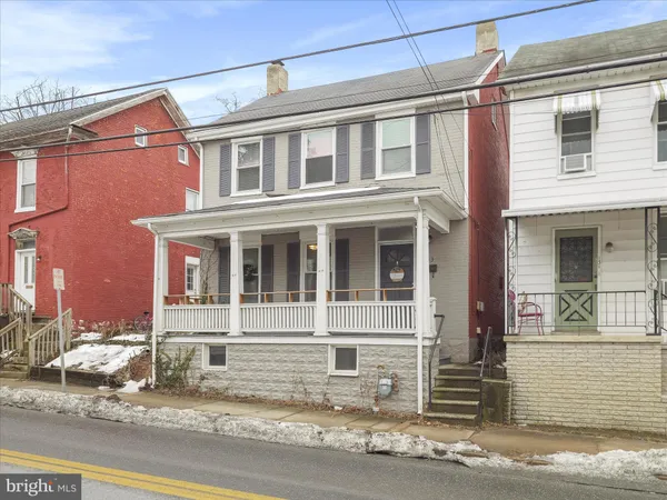 $215,000 | 133 North Church Street, Waynesboro, PA 17268