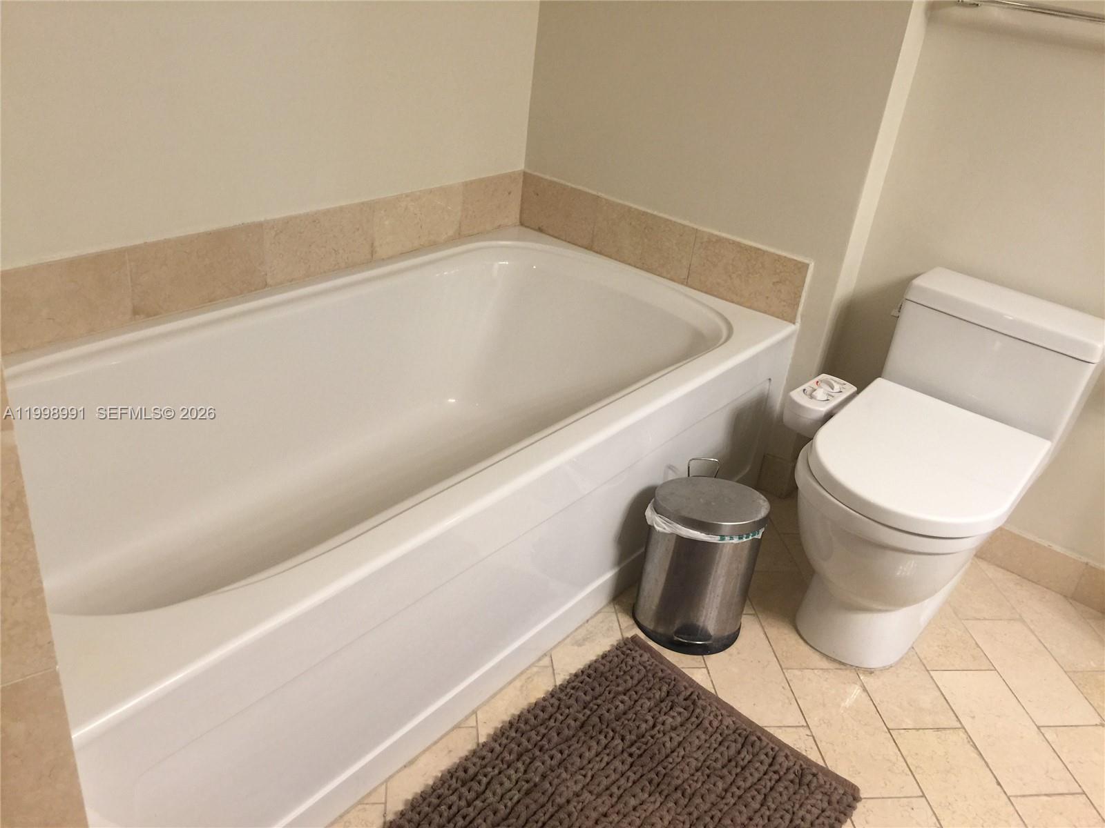 79 Southwest 12th Street, Unit 1406S Miami, FL 33130 - Photo 12 of 20