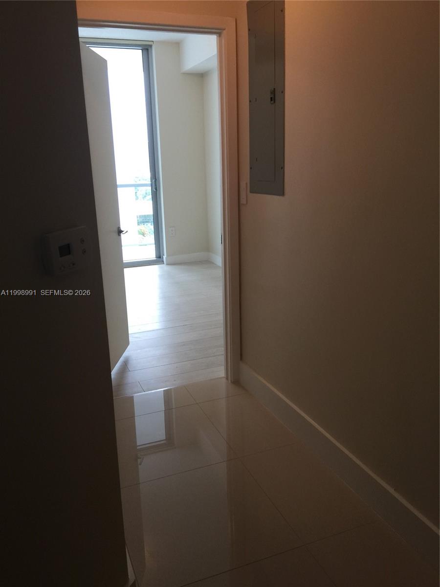 79 Southwest 12th Street, Unit 1406S Miami, FL 33130 - Photo 15 of 20