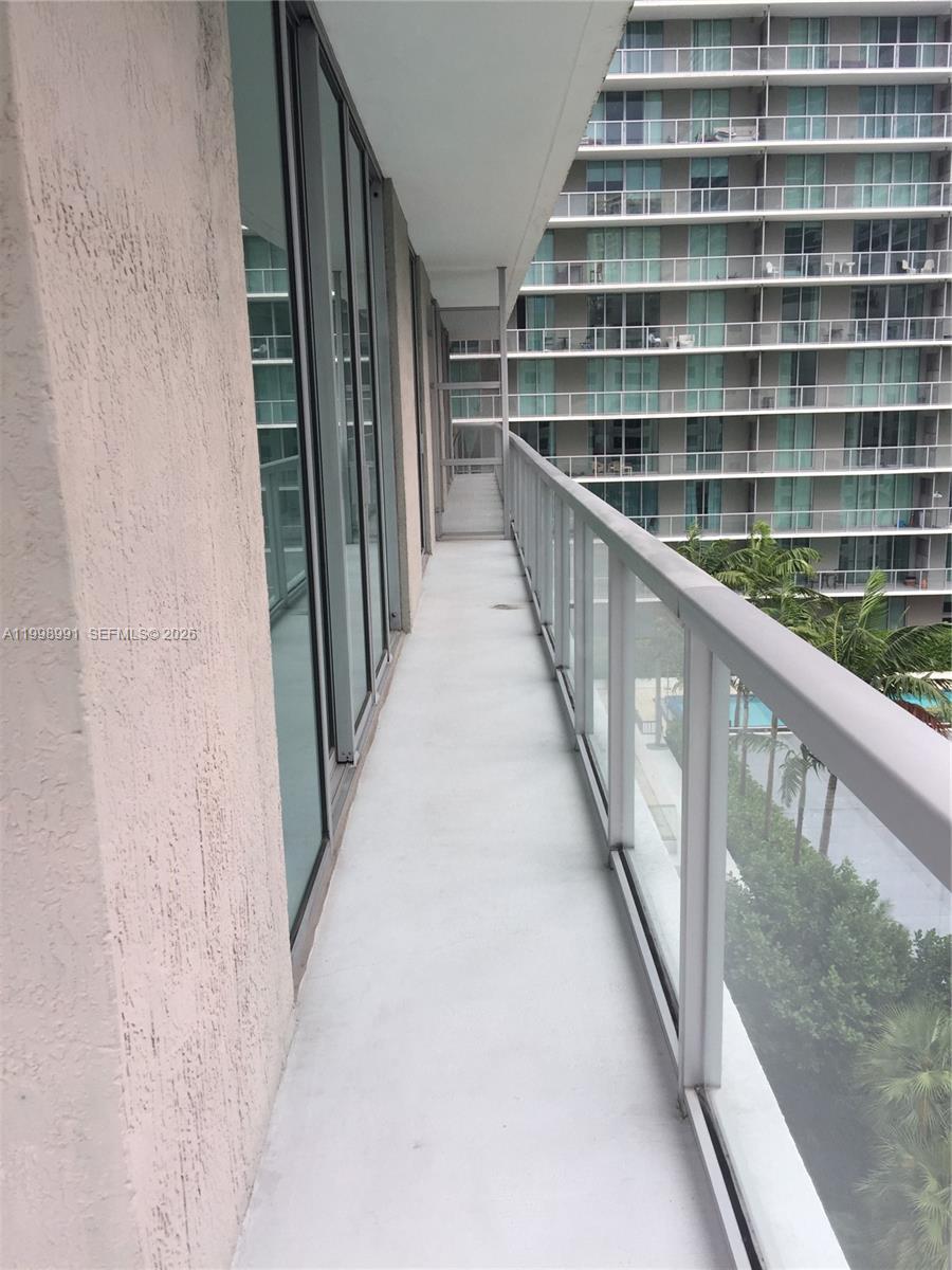 79 Southwest 12th Street, Unit 1406S Miami, FL 33130 - Photo 19 of 20