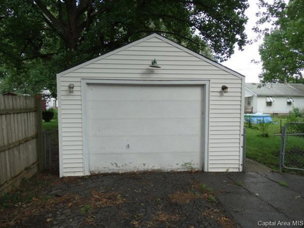 3148 South 5th Street Springfield, IL 62703 - Photo 7 of 10