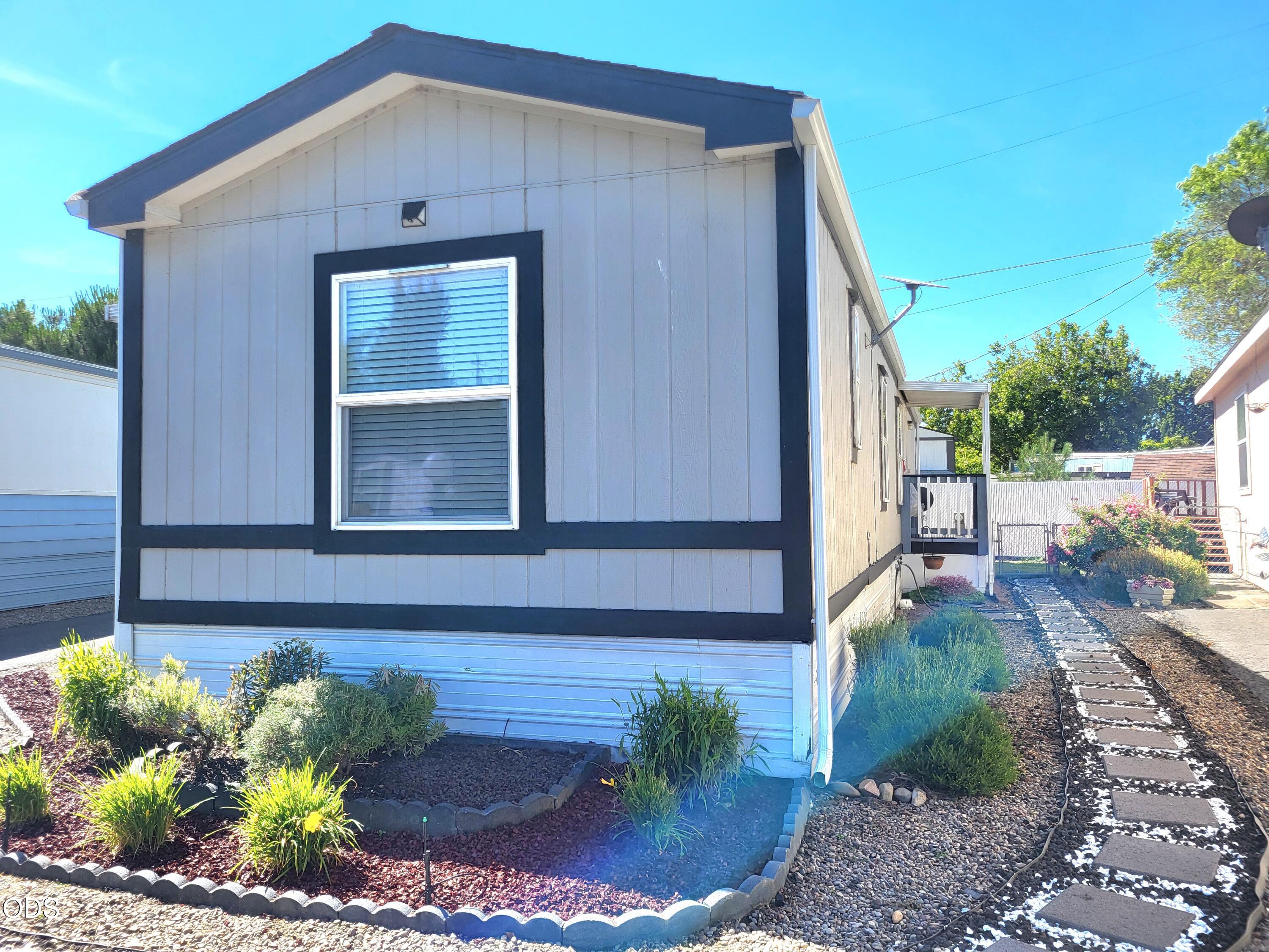 2385 Table Rock Road, Unit SPC 3 Medford, OR 97501 - Photo 5 of 19
