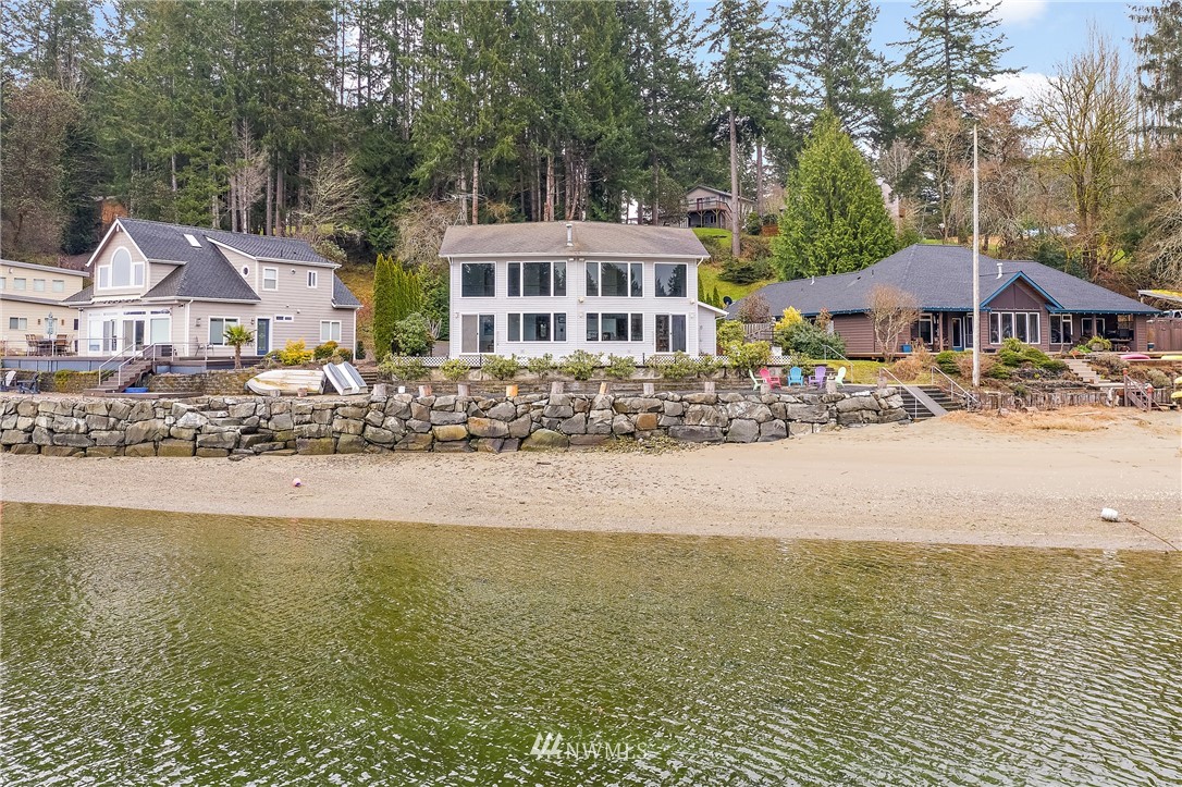 263 Stretch Island Road North Grapeview, WA 98546 - Photo 3 of 40 Gallery Image 3