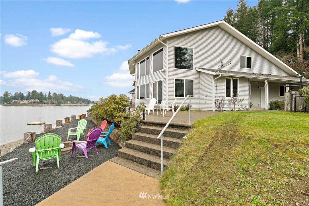 263 Stretch Island Road North Grapeview, WA 98546 - Photo 8 of 40 Gallery Image 8