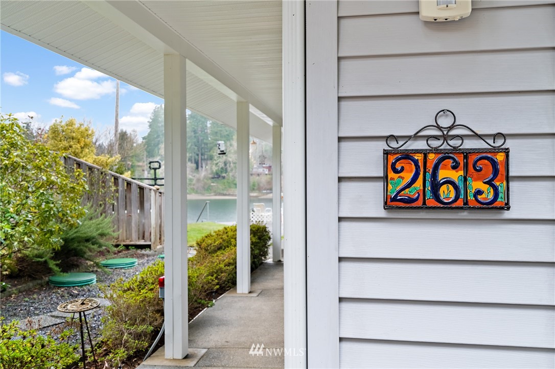263 Stretch Island Road North Grapeview, WA 98546 - Photo 10 of 40 Gallery Image 10