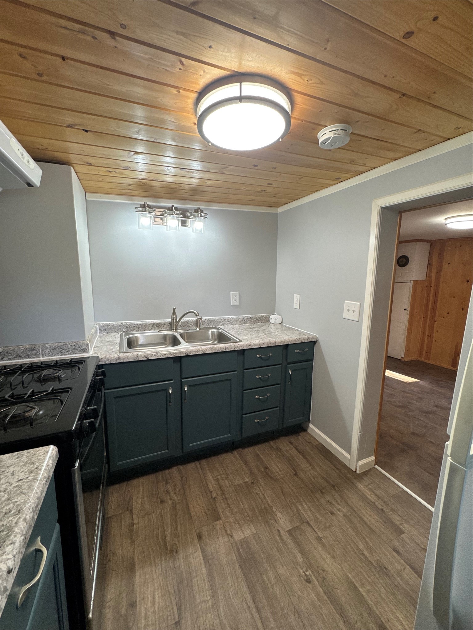 314 College Street Spooner, WI 54801 - Photo 5 of 11