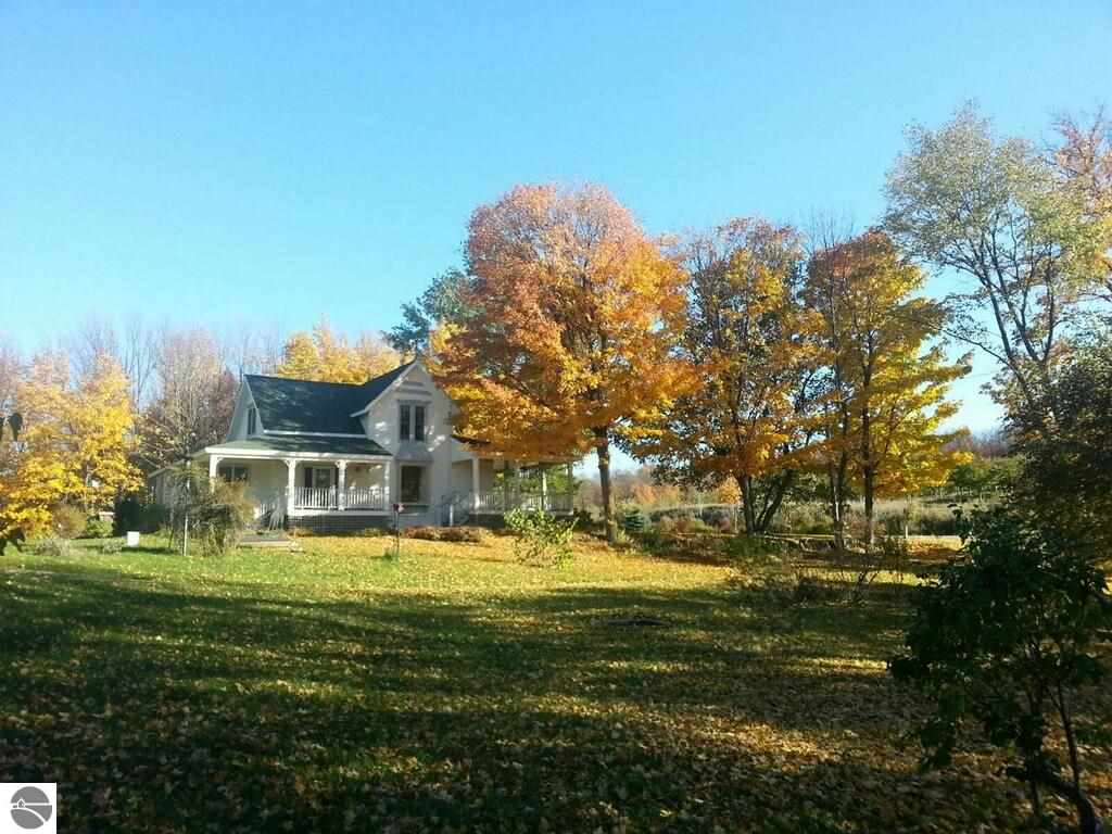 3550 Joyfield Road Arcadia, MI 49613 - Photo 2 of 62 1794641-1.JPG