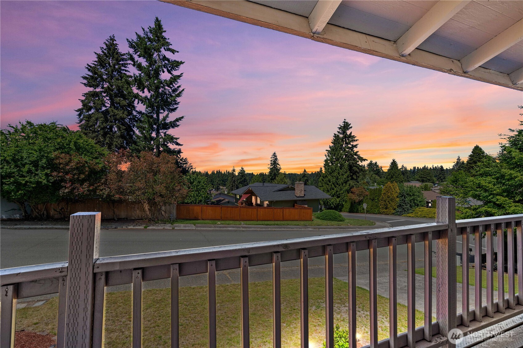 3907 Southwest 328th Street Federal Way, WA 98023 - Photo 9 of 40