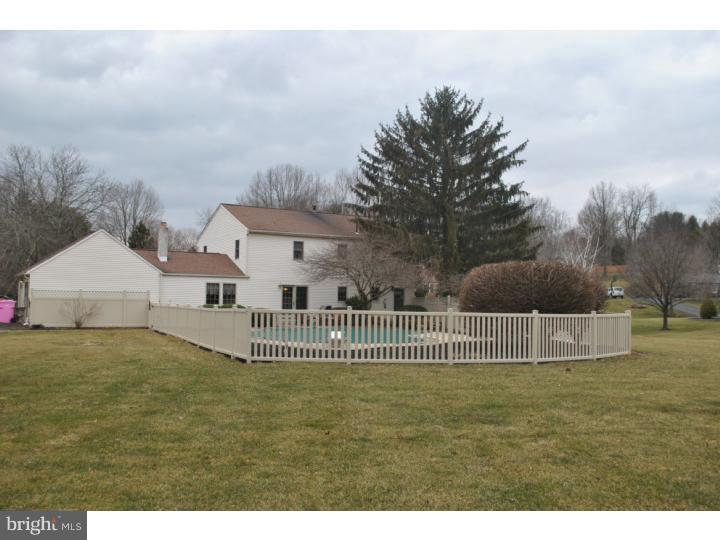 47 Pheasant Road Doylestown, PA 18901 - Photo 3 of 14 Exterior Back