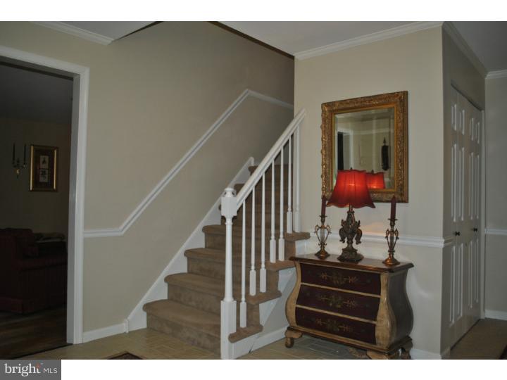 47 Pheasant Road Doylestown, PA 18901 - Photo 4 of 14 Foyer