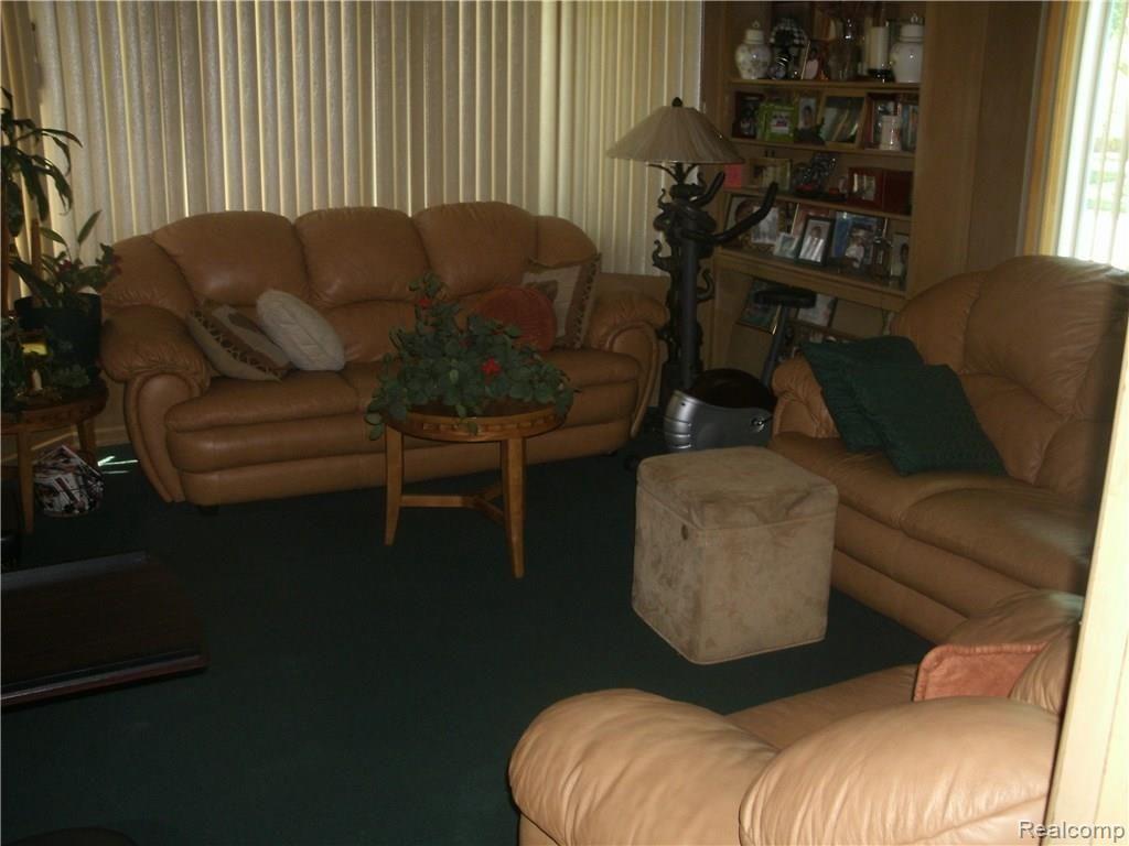 3361 Sherbourne Road Detroit, MI 48221 - Photo 10 of 17 Libary