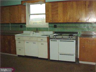 325 Blimline Road Mohnton, PA 19540 - Photo 2 of 6