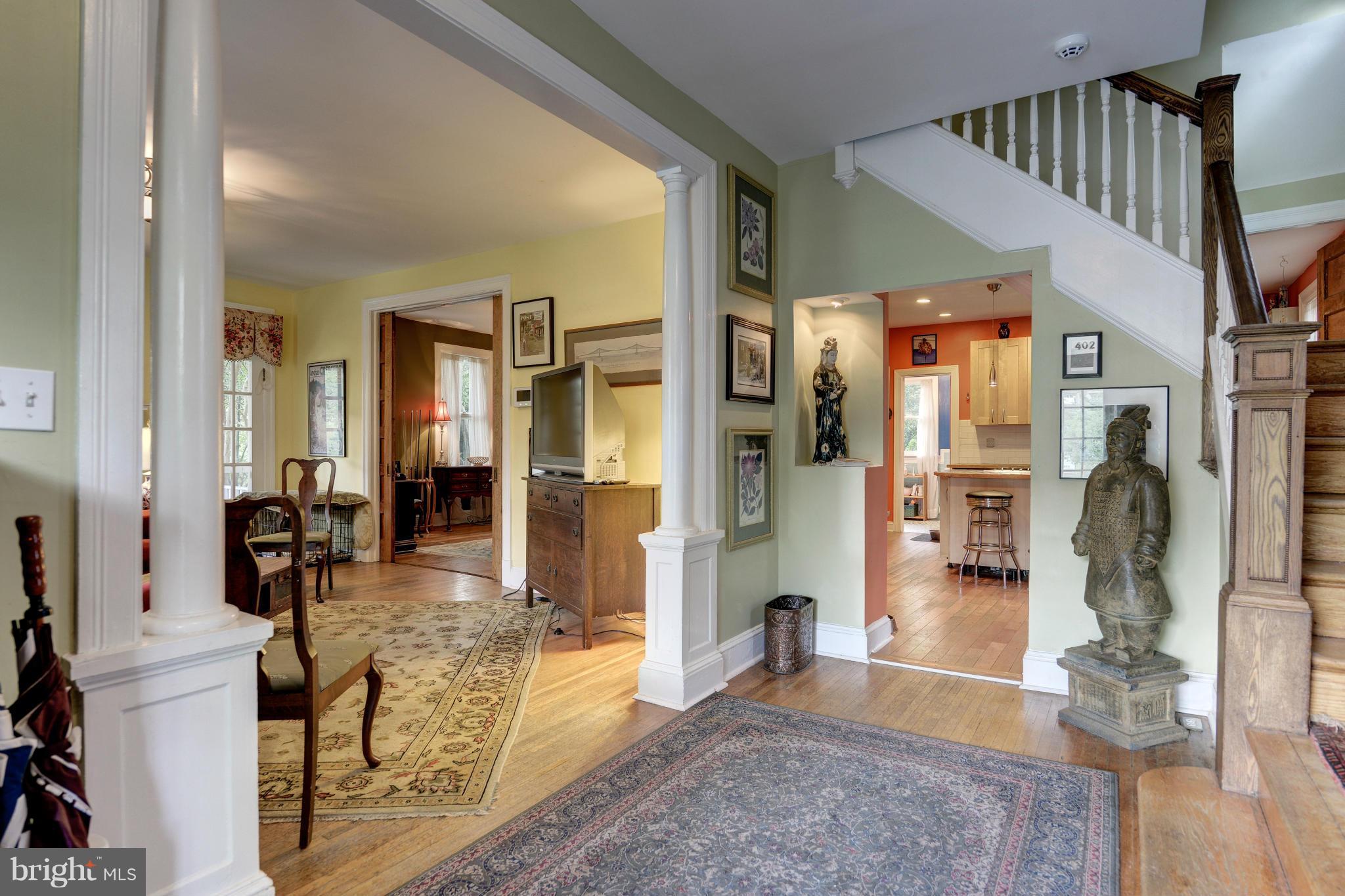 402 Rittenhouse Street Northwest Washington, DC 20011 - Photo 2 of 12 Foyer