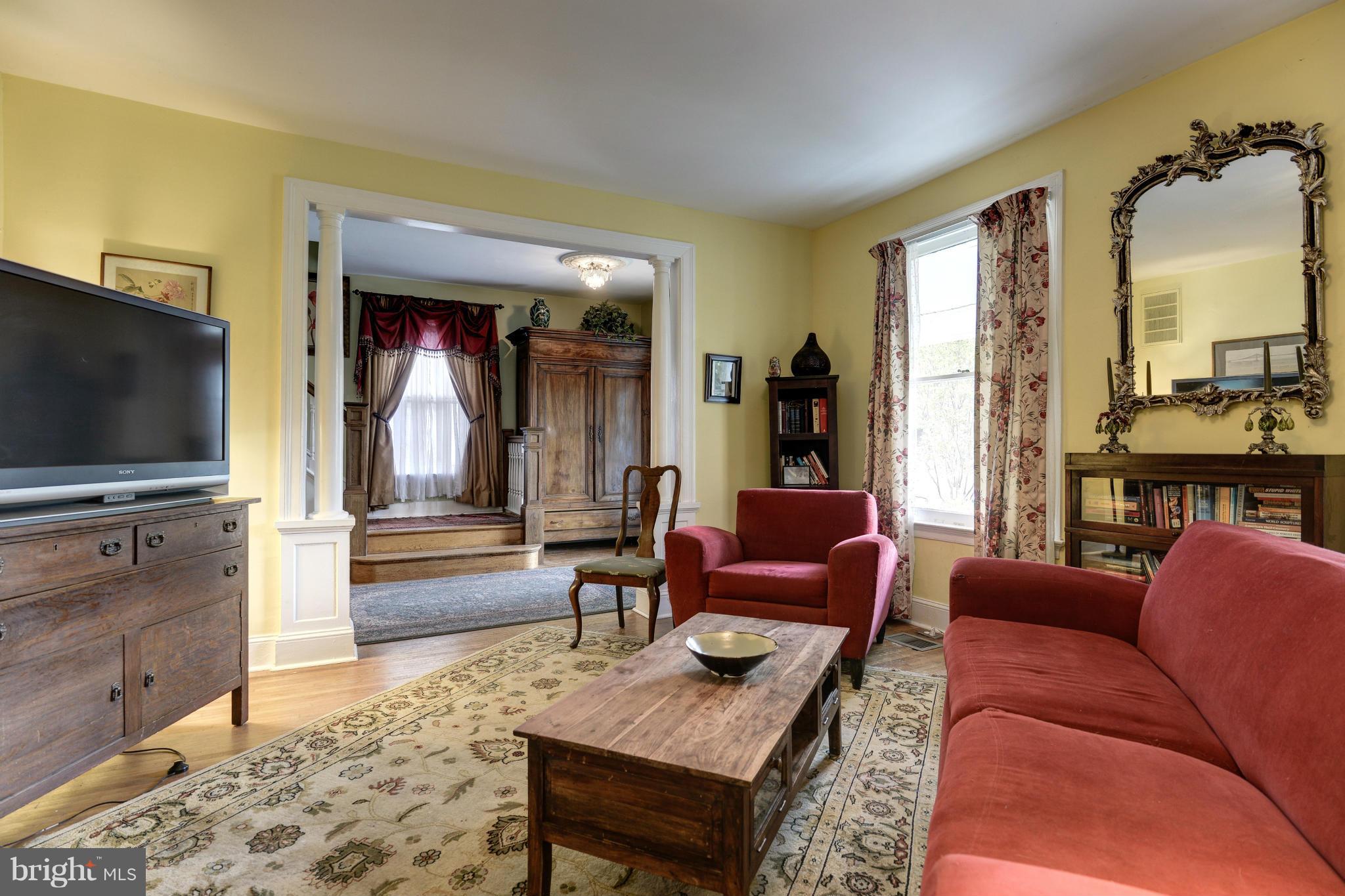 402 Rittenhouse Street Northwest Washington, DC 20011 - Photo 3 of 12 Living Room