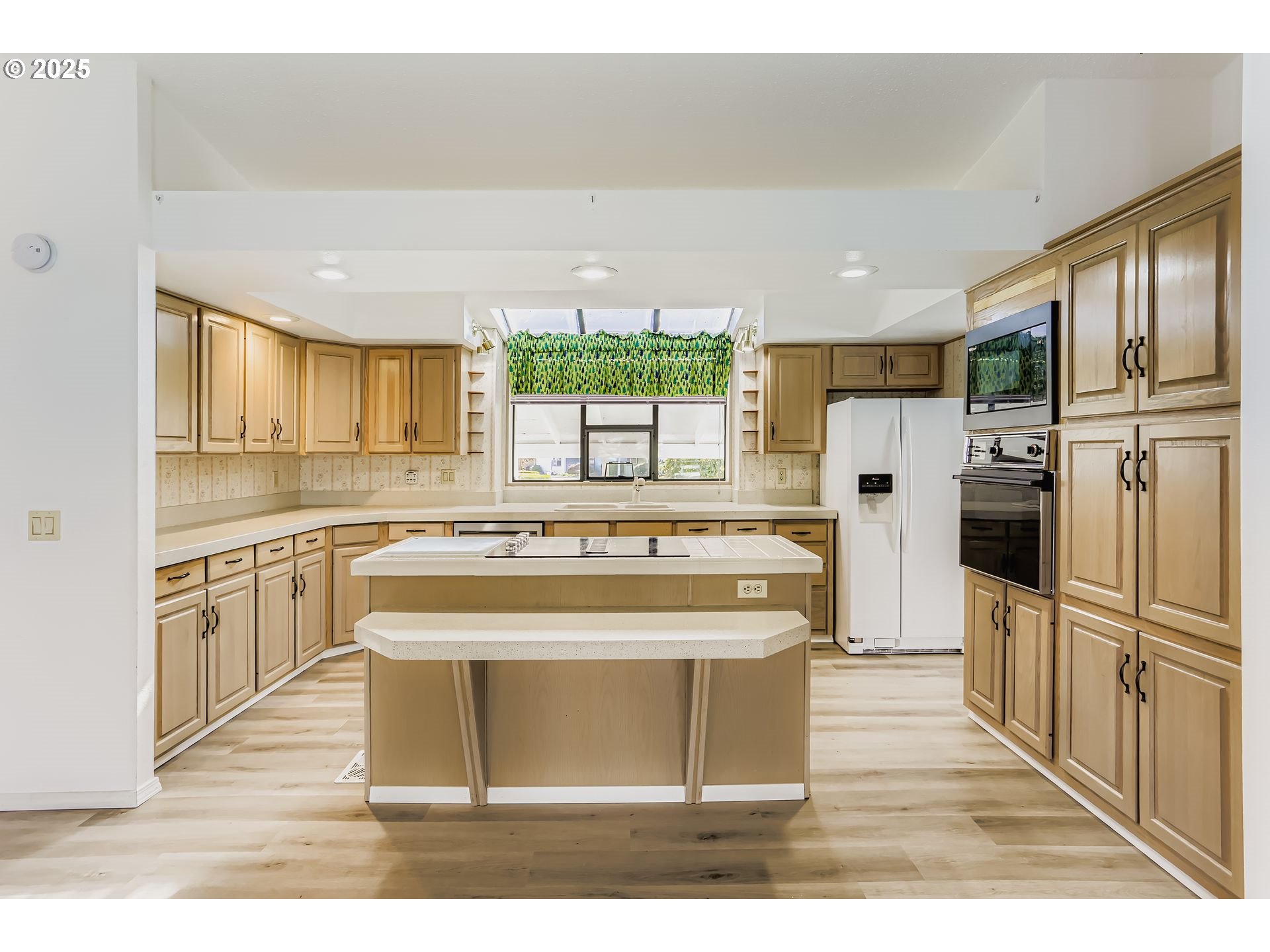 4303 Settlers Loop Forest Grove, OR 97116 - Photo 11 of 38