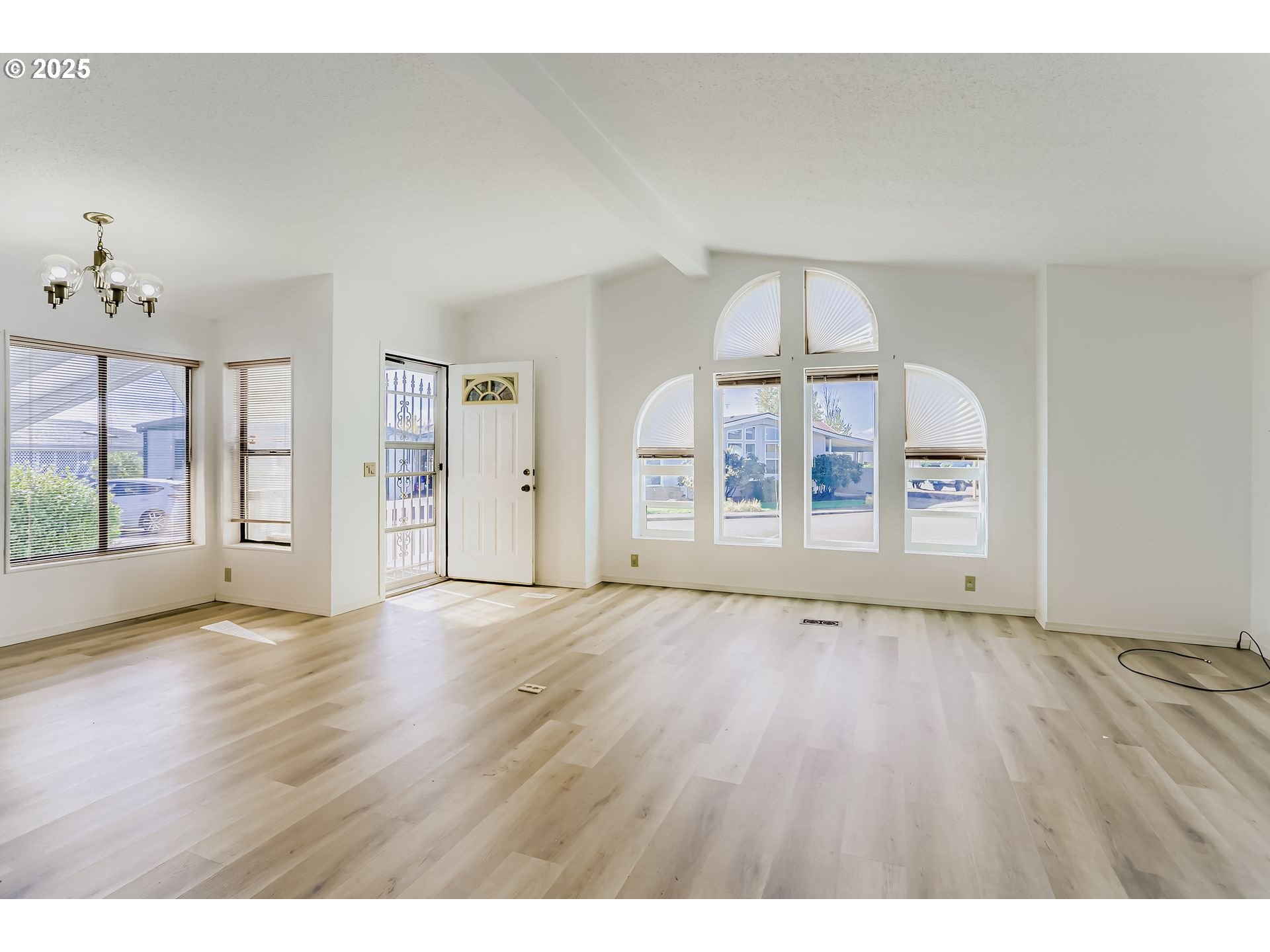 4303 Settlers Loop Forest Grove, OR 97116 - Photo 4 of 38