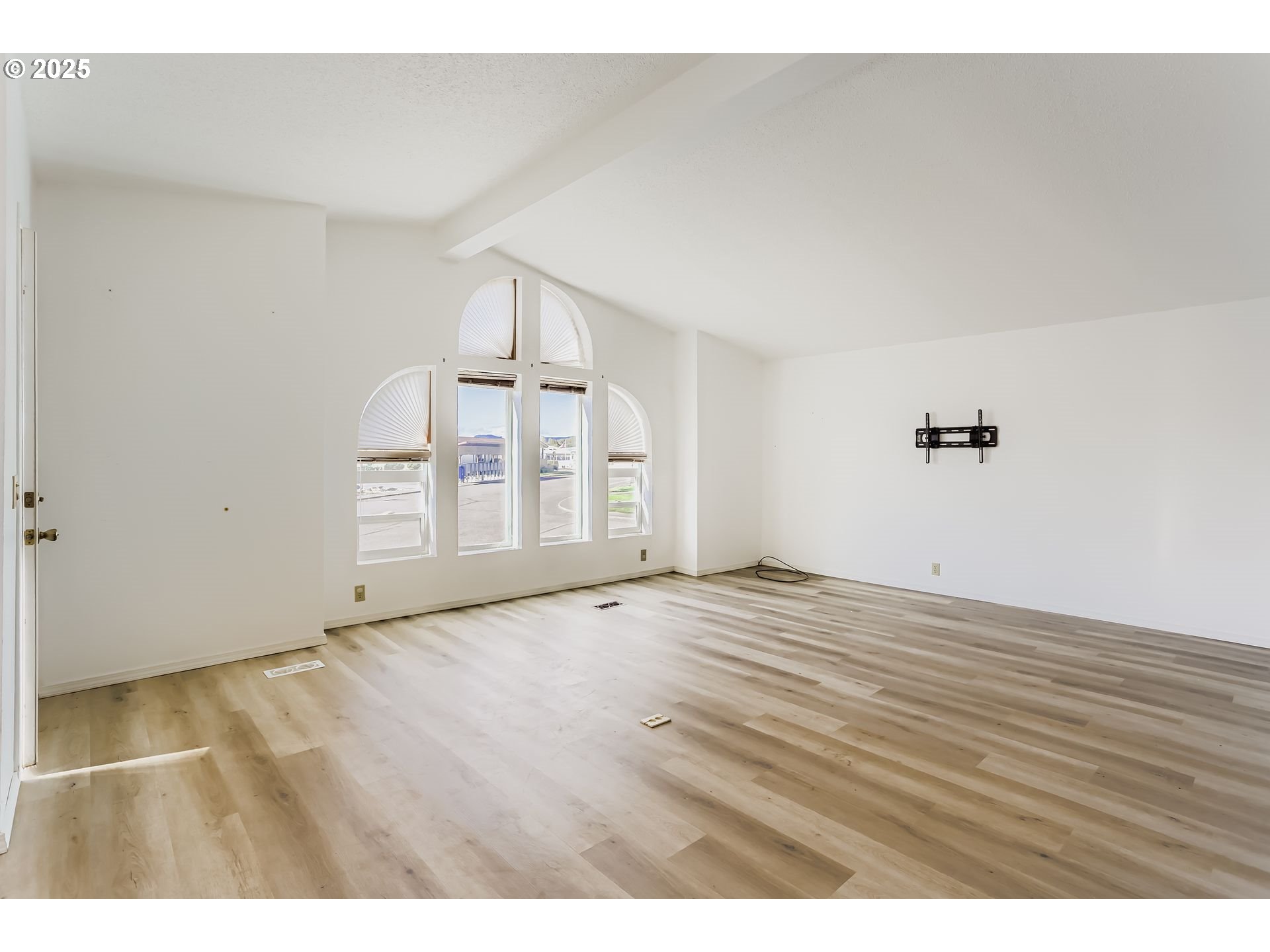 4303 Settlers Loop Forest Grove, OR 97116 - Photo 6 of 38