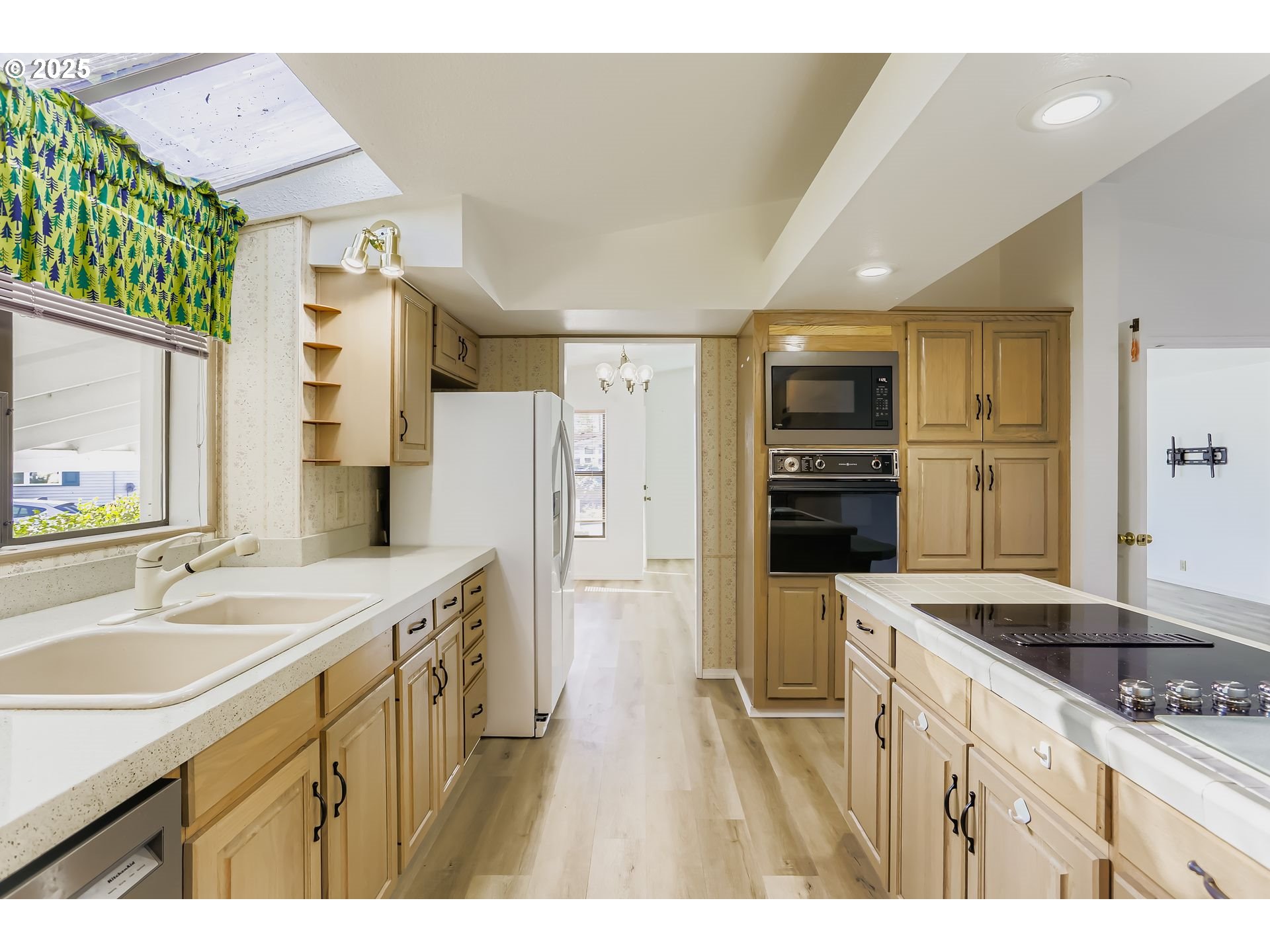 4303 Settlers Loop Forest Grove, OR 97116 - Photo 9 of 38