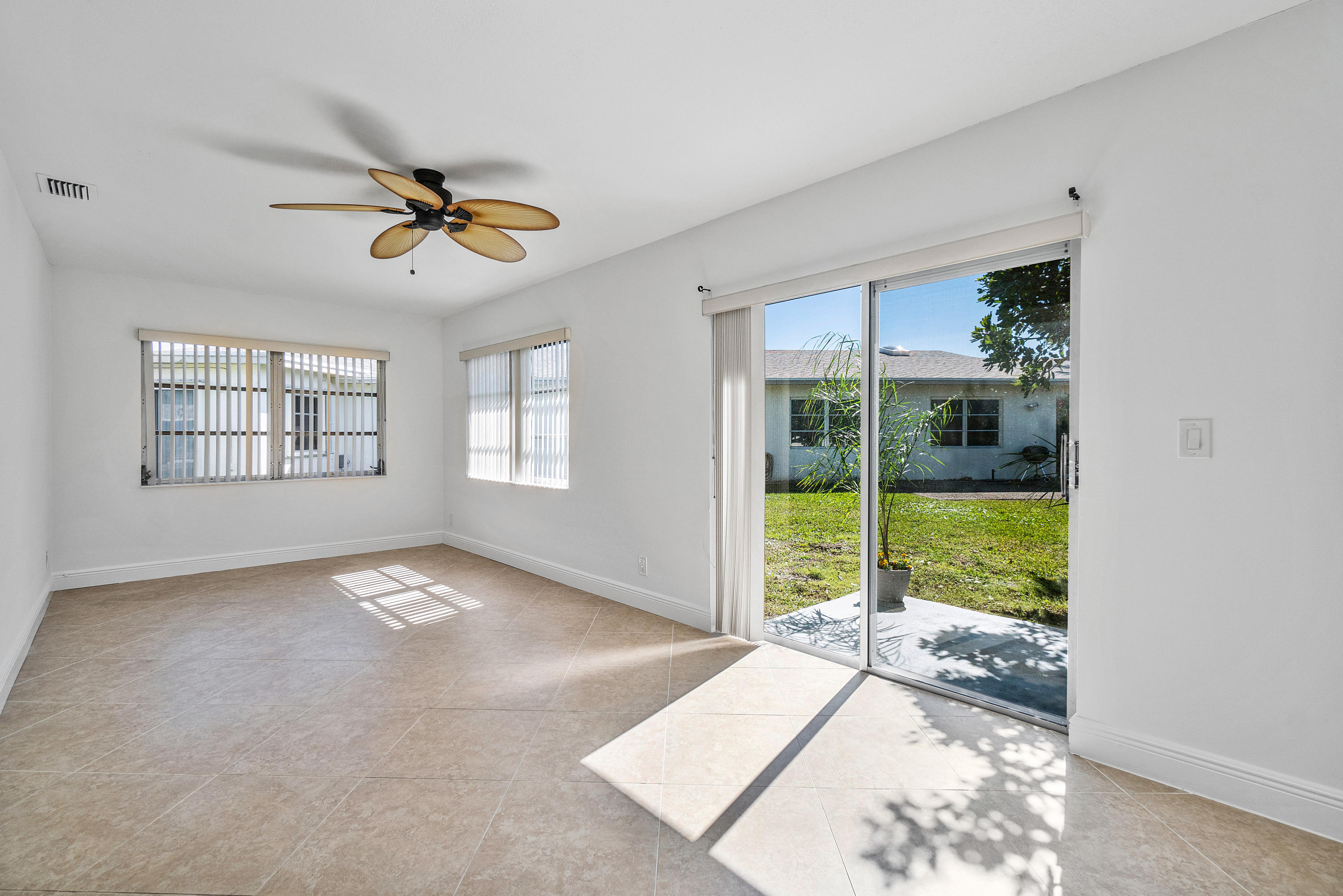 6038 Lasalle Road Delray Beach, FL 33484 - Photo 6 of 25 012-6038LasalleRoad-DelrayBeach-FL-33484