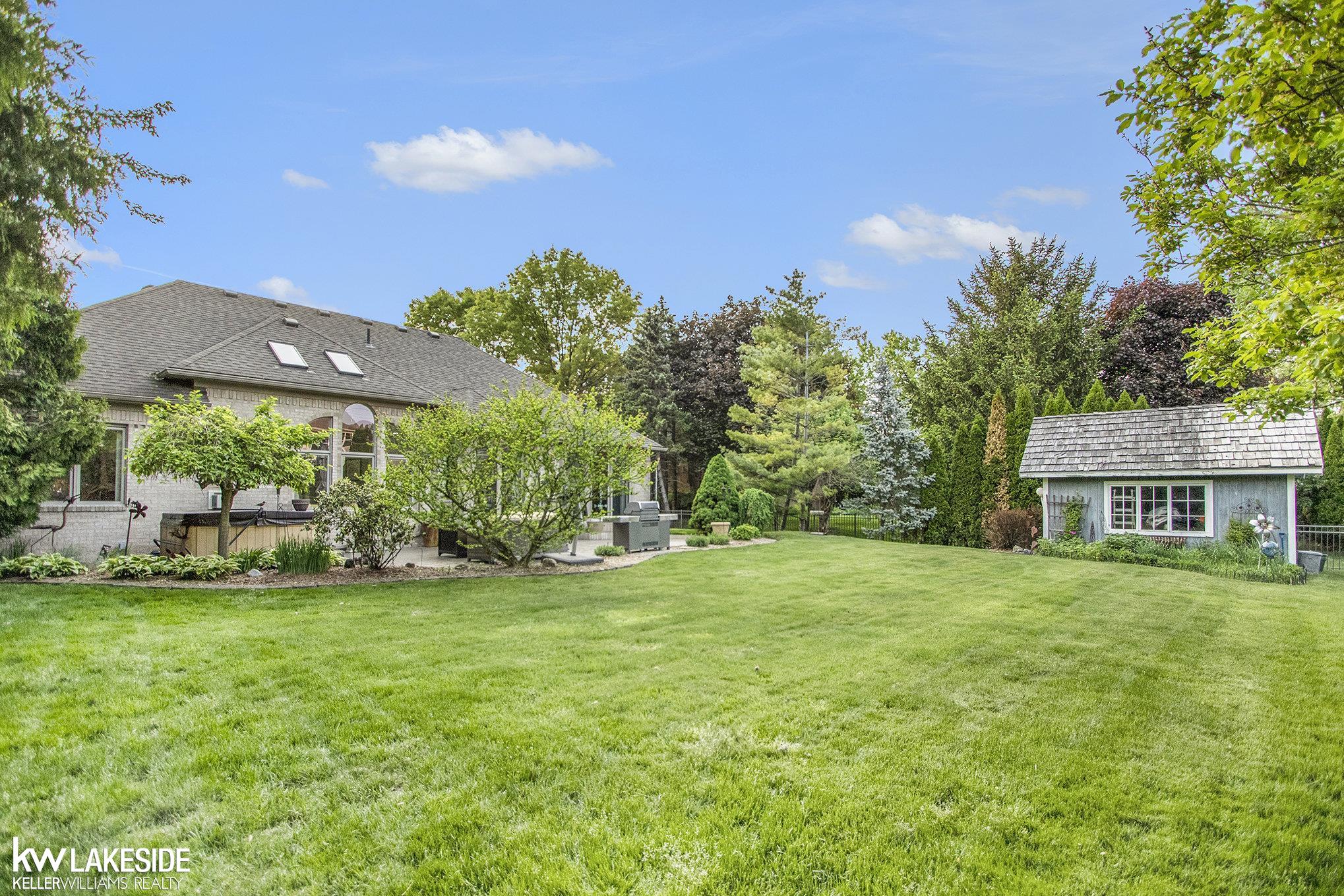 47916 Card Road Macomb, MI 48044 - Photo 26 of 27 50110165-25.JPG