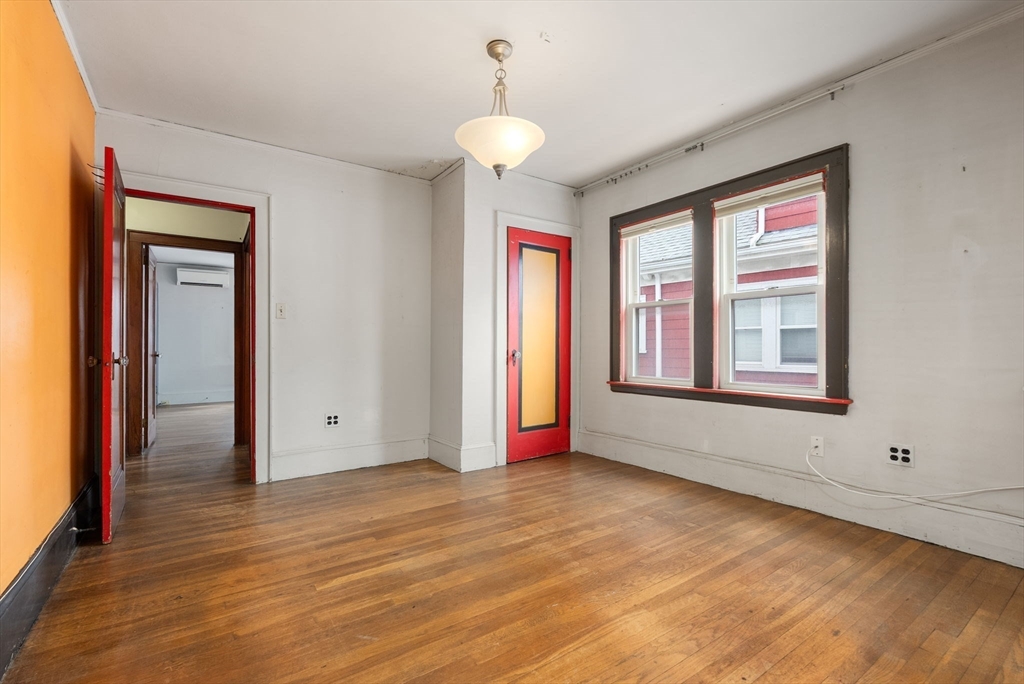 27-28 Seagrave Road Cambridge, MA 02140 - Photo 20 of 28 Gallery Image 20