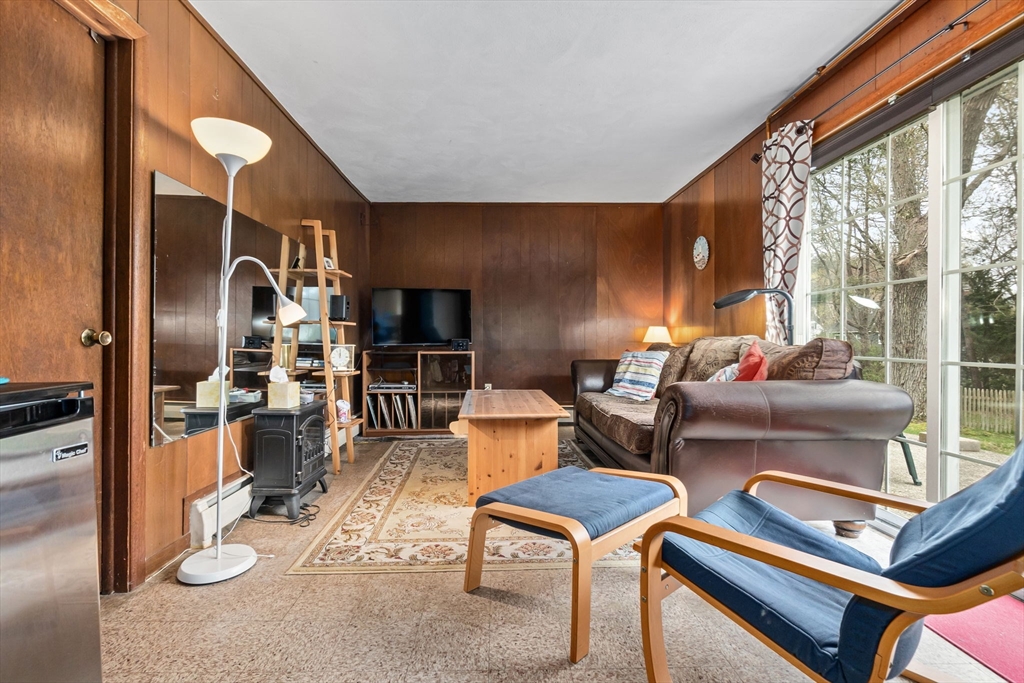 10 Walker Road Beverly, MA 01915 - Photo 15 of 27 Gallery Image 15