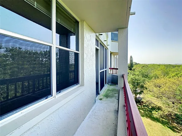 $2,000 | 2333 Feather Sound Drive, Unit A503, Clearwater, FL 33762