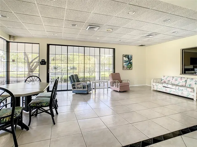 $2,000 | 2333 Feather Sound Drive, Unit A503, Clearwater, FL 33762