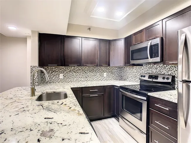 $2,000 | 2333 Feather Sound Drive, Unit A503, Clearwater, FL 33762