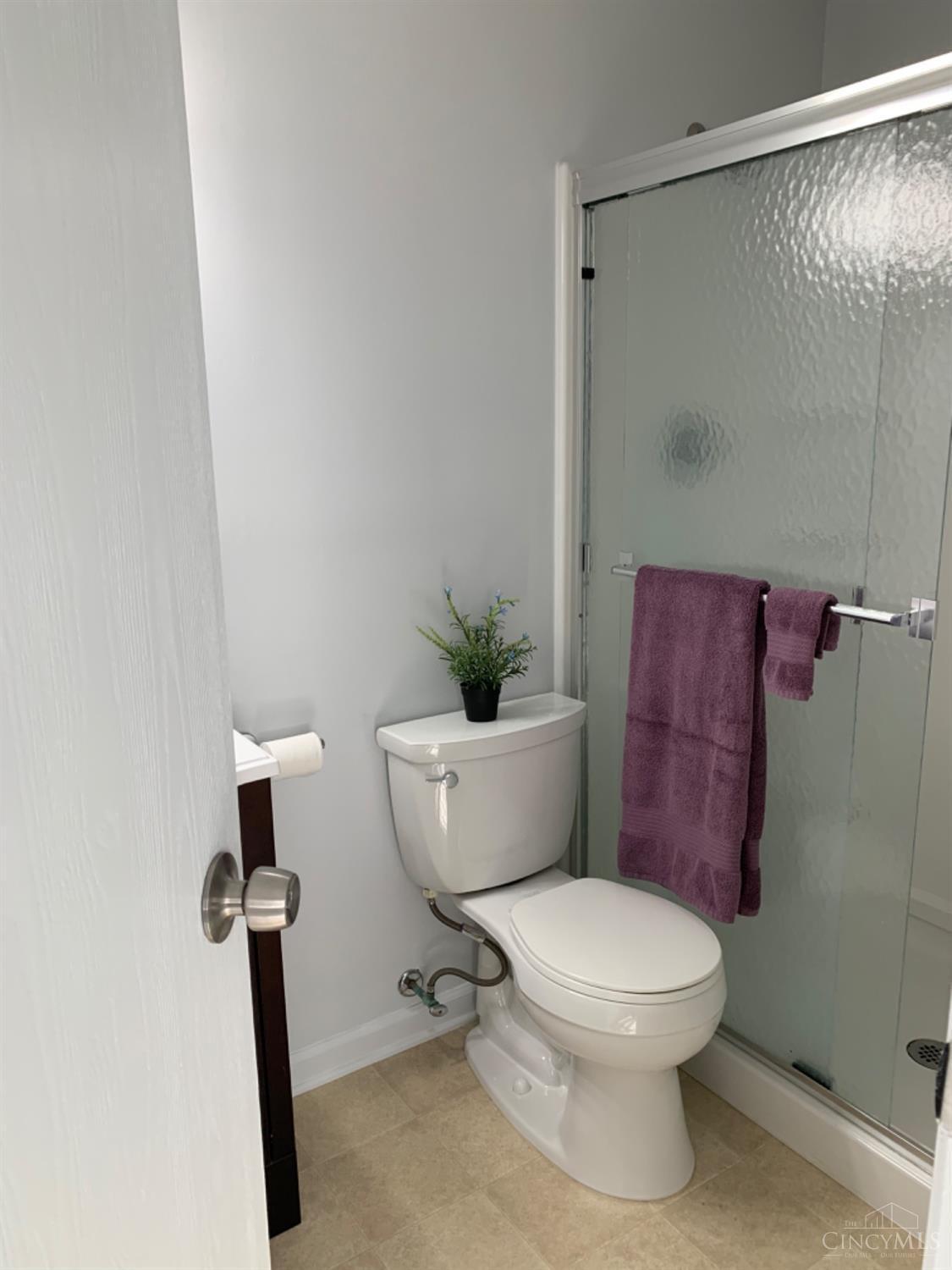 9319 Winton Road, Unit 7 Cincinnati, OH 45231 - Photo 31 of 47