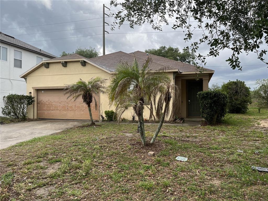 217 Sand Ridge Drive Davenport, FL 33896 - Photo 2 of 14