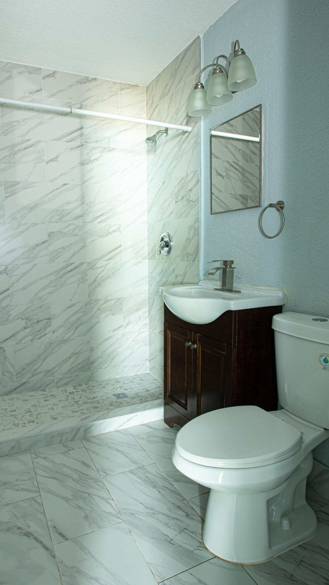 849 West 2nd Street, Unit A Riviera Beach, FL 33404 - Photo 18 of 20 2nd Bath Room